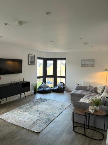 Portrush Apartment | Two bedroom, Sleeps 6 Centre of Portrush Main Street Coastal Links