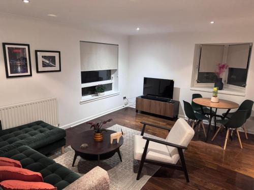 Mansewood Apartment | Upper Glasgow Apartment