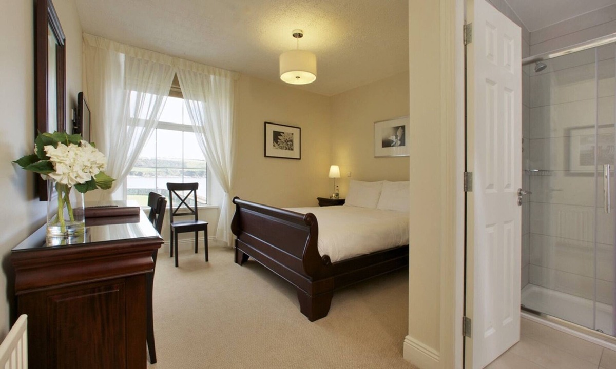 Youghal Hotel | Walter Raleigh Hotel