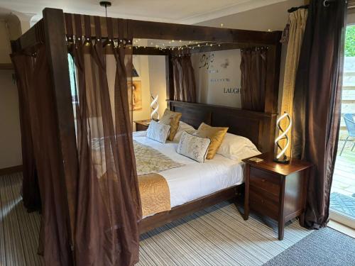 Storwood Villa | Wild Oats Lodge 2 - Yellowtop Country Park- Hot Tub - Yorkshire