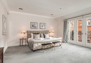 Apartment ∙ 6 bedrooms ∙ 12 guests