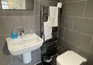 Arlan House, Superb Basingstoke Hotel - Room 08
