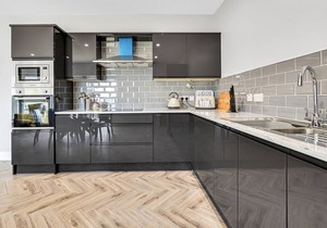 Bayview Downings- Luxury 3 Bedroom First Floor Apt