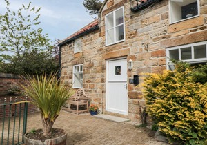 Cabin ∙ 2 bedrooms ∙ 4 guests