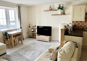 Comfy 1 Bed Cardiff Bay Flat With Water Views- WiFi, Millenium Stadium Rugby