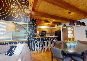 Cozy Sunriver Condo with Access to Exclusive Golf in Sunriver