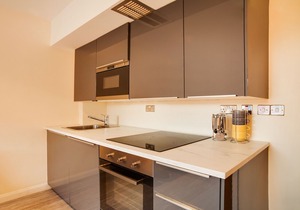 FLAT 609 - ROLAND HOUSE in London
