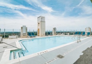 FRONTDESK Skyhouse Apts Uptown Charlotte in Charlotte