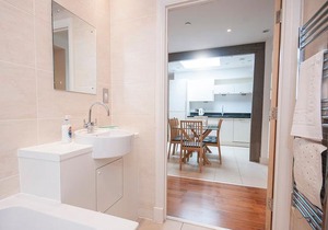 Modern Apartment in the City Centre & by Stadiums