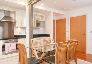 Modern Apartment in the City Centre & by Stadiums