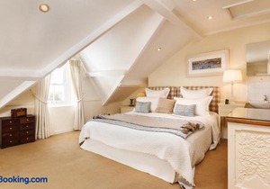 Newton Cottage