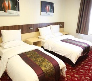 Cambridge Hotel 