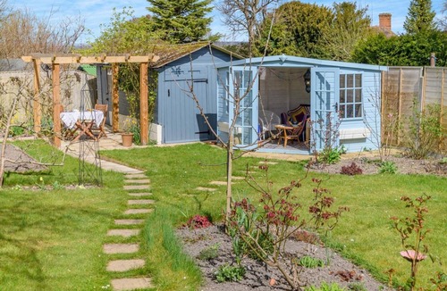 Westbury House | 1 Bed in Bratton (oc-p31826)