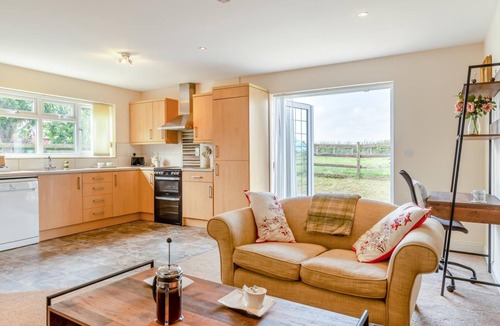Helmdon Cottage | 1 Bed in Flore (oc-b32437)