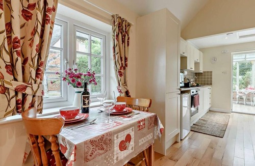 New Forest District House | 1 Bed in Fordingbridge (oc-92985)