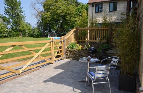 Gloucester Cottage | 1 Bed in Gloucester (oc-oldbn)