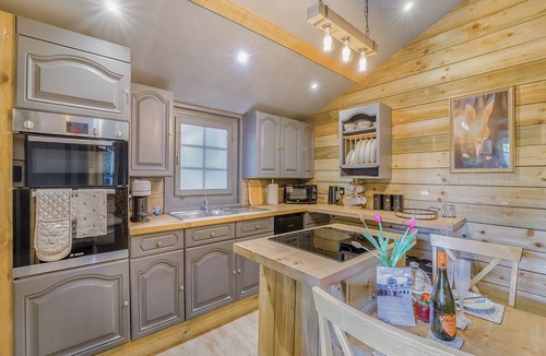 Bisterne Cottage | 1 bedroom accommodation in Ringwood, New Forest