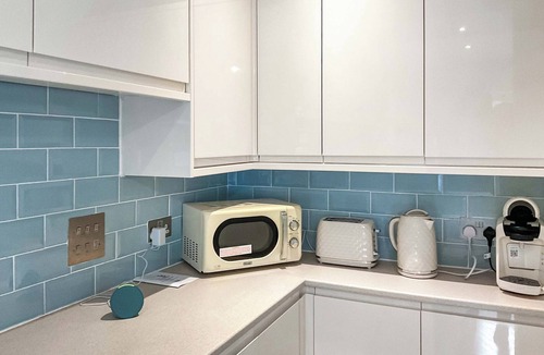 Flemingston Cottage | 1 bedroom accommodation in St Athan , near Cardiff