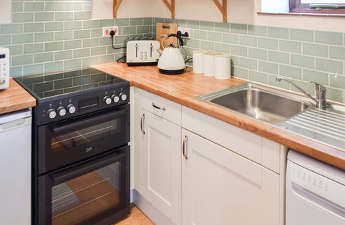 Norwich House | 1 bedroom accommodation in Langley