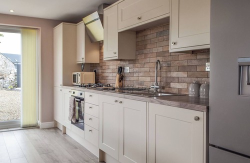 Tavernspite Cottage | 1 bedroom accommodation in Llanteg