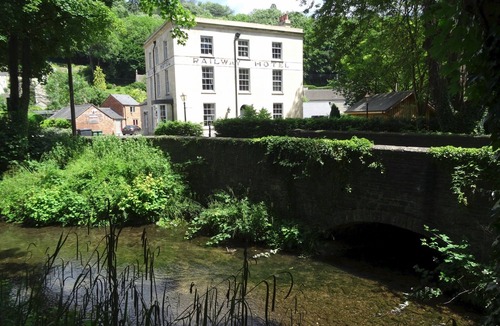 Nailsworth Apartment | (104) Beautiful Apartment in Landmark Cotswold Grade II Listed Georgian House