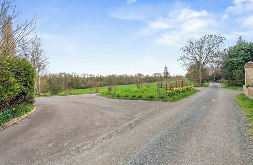 Nunney House | #110 Charming Country Stay at Brook Farm, Somerset