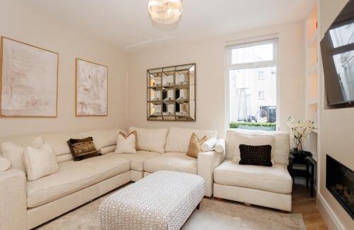 Portrush House | 111 By Mayfair - Luxurious 12 Bedroom House, Portrush