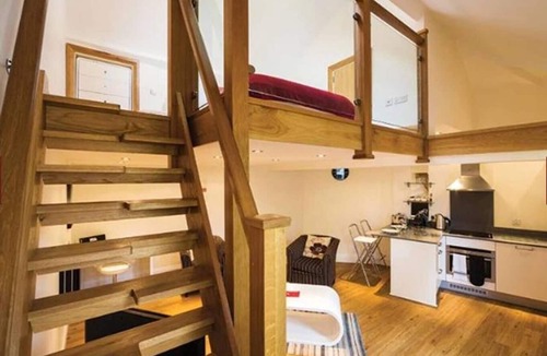 Didcot Apartment | 2 Ashbrook Mews Summa