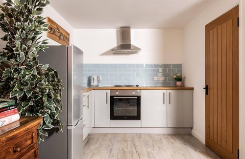 Denton Cottage | 2 Bed in Alkham (oc-v34789)