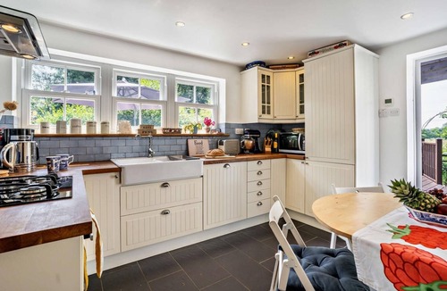 Bridgend Cottage | 2 Bed in Blackmill (oc-c29623)