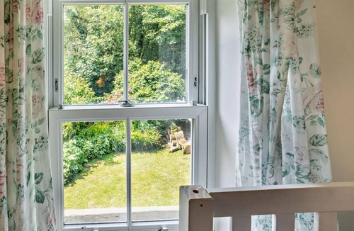 Bridgend Cottage | 2 Bed in Blackmill (oc-c29623)