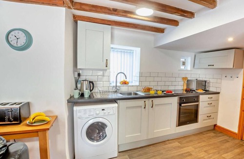 Dinas Cottage | 2 Bed in Caernarfon (oc-92082)