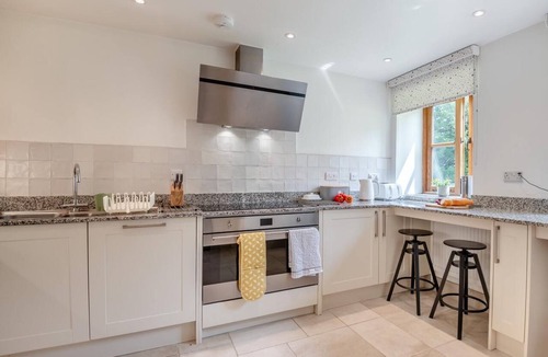 Chepstow Cottage | 2 Bed in Chepstow (oc-95046)