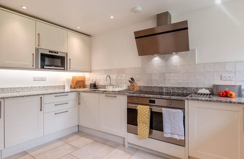 Chepstow Cottage | 2 Bed in Chepstow (oc-95046)