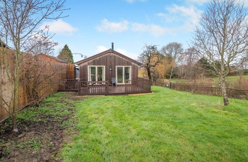 Dursley Ski Chalet | 2 Bed in Coaley (oc-r34730)