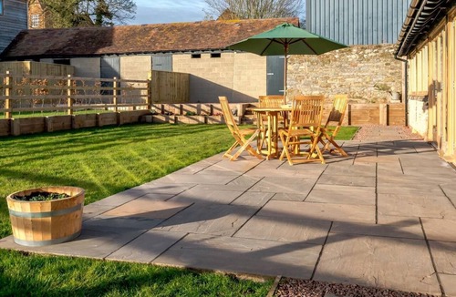 Moreton Cottage | 2 Bed in Gloucester (oc-60203)