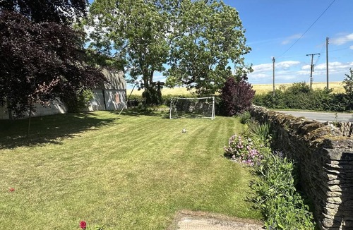 Sawdon Cottage | 2 Bed in Sawdon (oc-w45349)