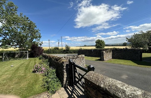 Sawdon Cottage | 2 Bed in Sawdon (oc-w45349)