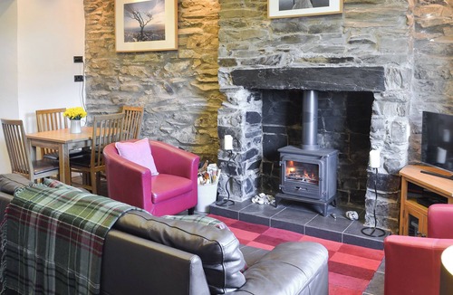 Betws Garmon Cottage | 2 bedroom accommodation in Waunfawr, near Caernarfon