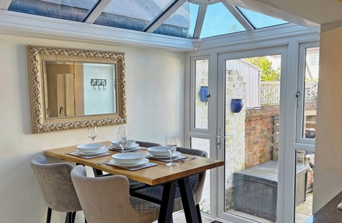 Lytham St. Anne's Cottage | 2 bedroom accommodation in Lytham