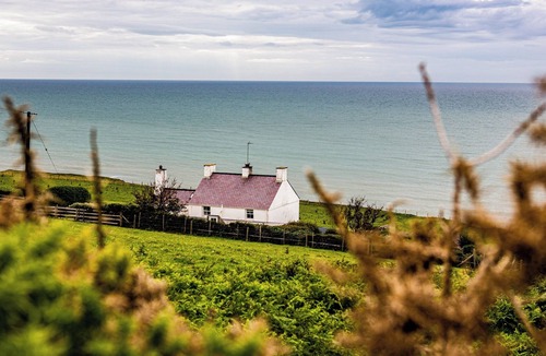 Trefor Cottage | 2 bedroom accommodation in Trefor