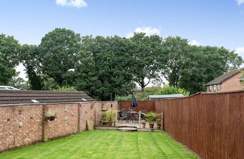New Forest District Cottage | 2 bedroom accommodation in Bransgore, near Christchurch