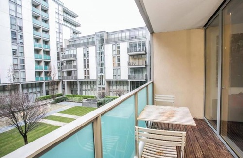 North Wall Apartment | 2 bedroom apartment in IFSC district