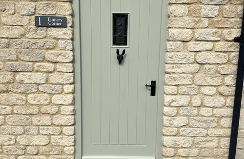 Northleach Cottage | 2 beds 2 bathrooms dog friendly cottage