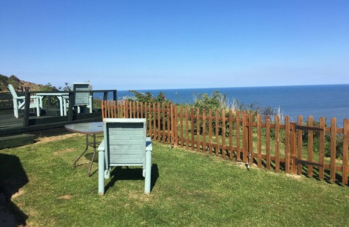 Robin Hood's Bay Cottage | 2 THE CLOSE, pet friendly, with a garden in Robin Hood’s Bay