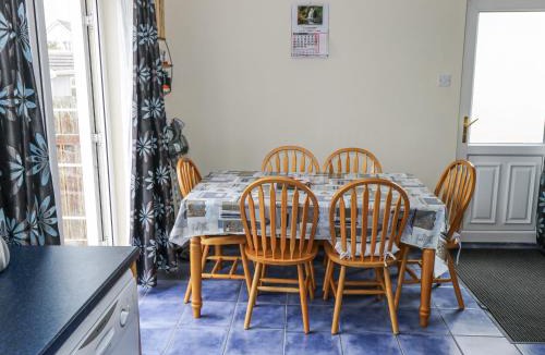 Bundoran House | 22 White Maples