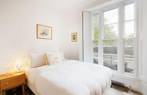 Westbourne Green Apartment | 2bed 2bath House w/Garden 2min to Royal Oak tube