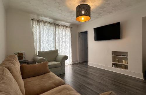 Risca East House | 3 bed house in Risca
