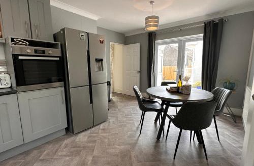Risca East House | 3 bed house in Risca