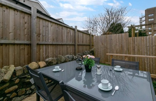 Riverside Cottage | 3 Bed in Cardiff (oc-bow188)